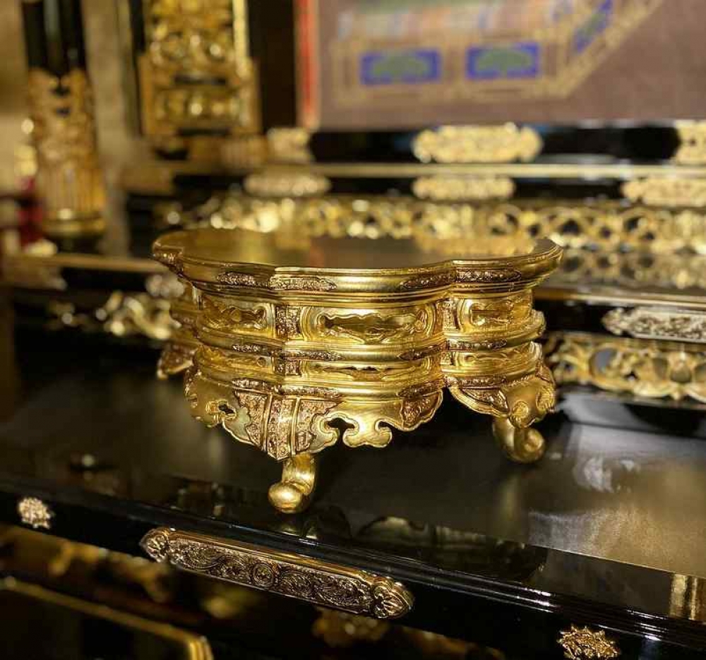 商品紹介｜浄土真宗（東）月型仏器台｜浄土真宗（東）｜ 香炉・香炉台