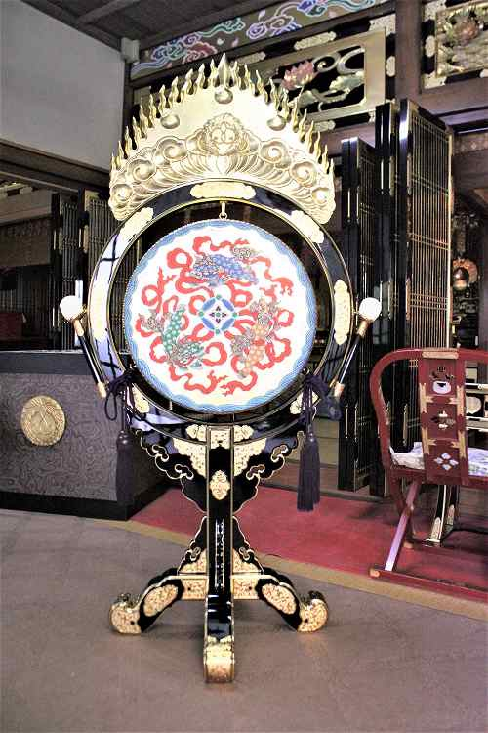 鰐口　古銅　銅製　吊り鐘　神殿　叩鐘　鉦鼓　鐘鼓　仏具　ア12 寺院用】 胴長太鼓 口径1尺2寸(36cm) 別上品(栓胴) | 寺院仏具