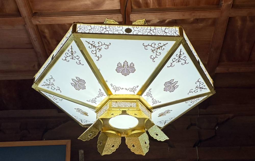 商品紹介｜新型六角菱灯籠｜浄土真宗（西）｜ 吊物・照明灯｜喜昌は