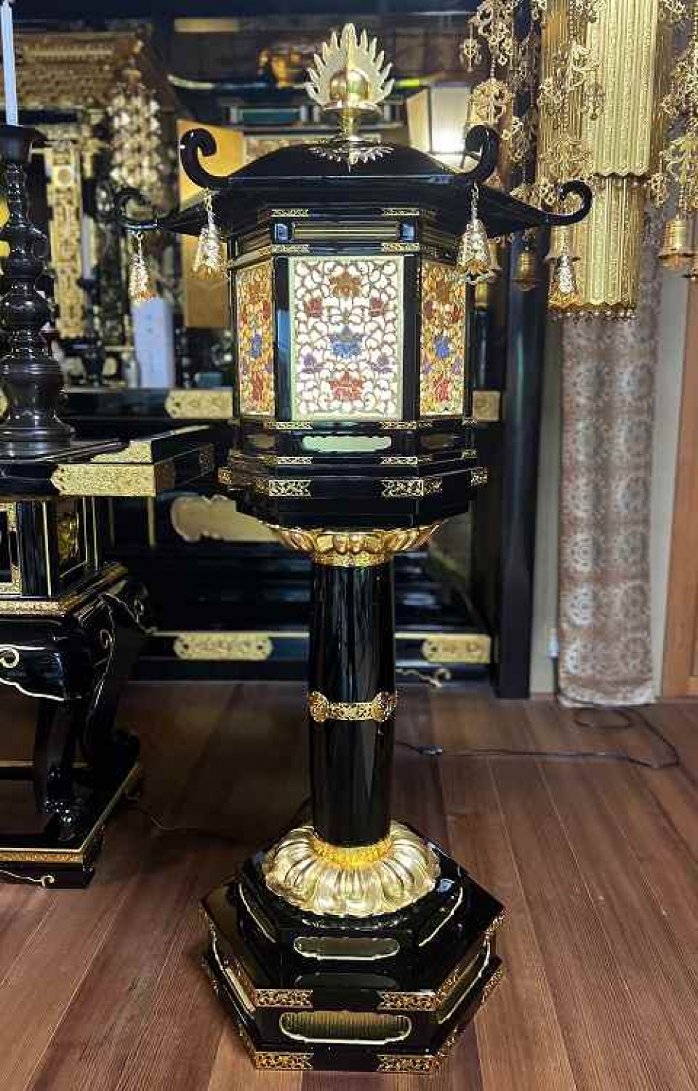 置き燈籠 上品なデザインで風情のある鉄製の灯籠 DC3264 – 古福庵 [ KOFUKUAN