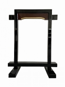 略型上卓　2.5尺(幅76cm高30.5cm奥29cm)長期在庫品の為特価セール　木製高級仏具通販　管理番号「997210」 卓・台 | 寺院用仏具・寺院用品専門店 若林佛具製作所オンラインショップ