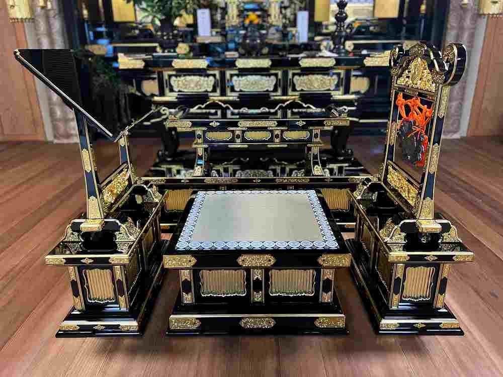 商品紹介|登高座 導師机型|各宗派| 登高座 大壇・護摩壇|喜昌は寺院用荘厳具の専門仏具店です。