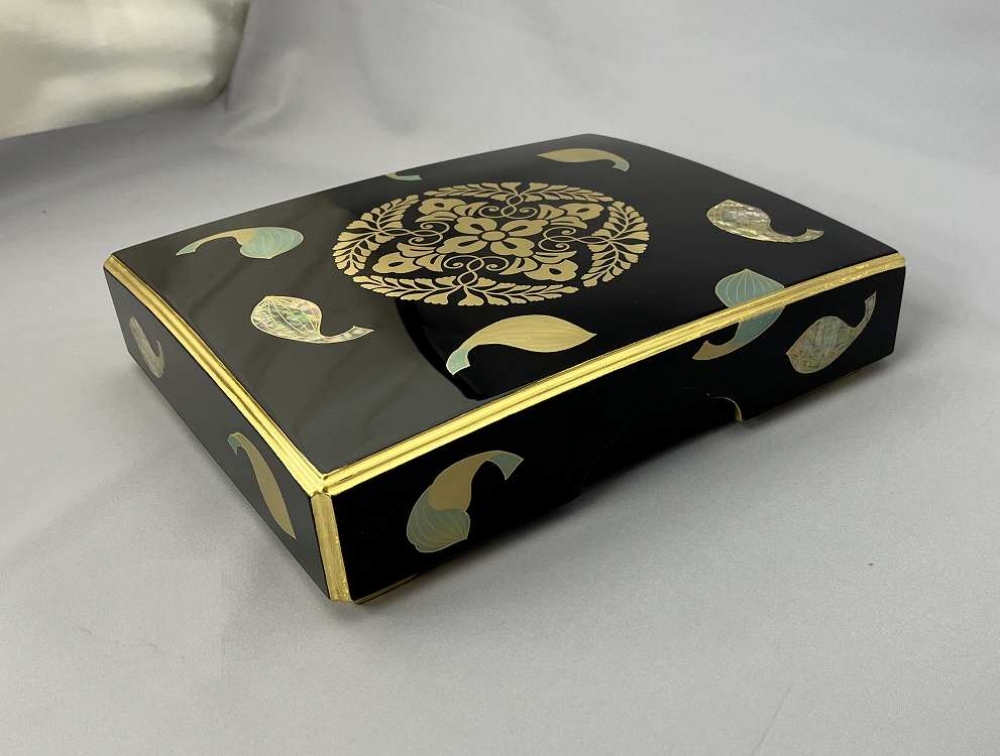 商品紹介｜浄土真宗（東）御文箱 螺鈿蒔絵｜浄土真宗（東）｜ 箱｜喜昌